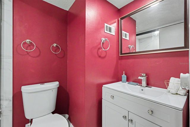 4505 LA CAPRI COURT, Tampa, FL 33611