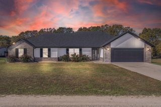 91 Logan Hill Drive, Rogersville, MO 65742