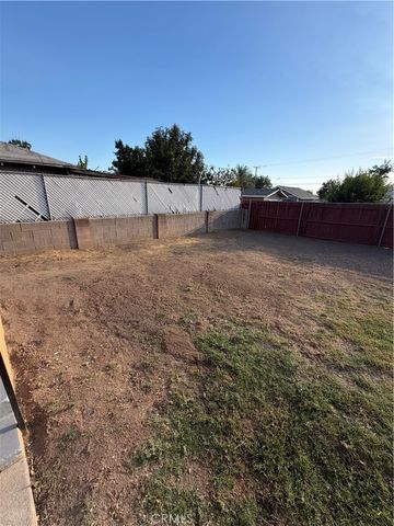 7248 Kensington Court, Highland, CA 92346