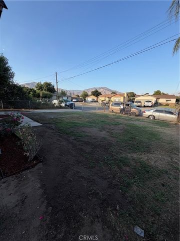 7248 Kensington Court, Highland, CA 92346