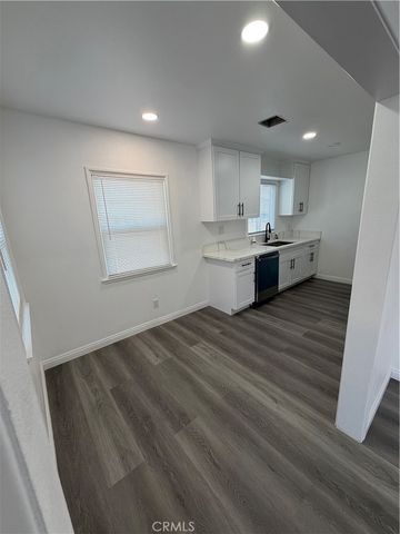 7248 Kensington Court, Highland, CA 92346