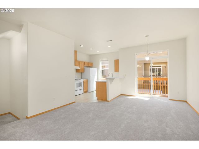 17369 Sw SARAH ELLEN Ct, Beaverton, OR 97078