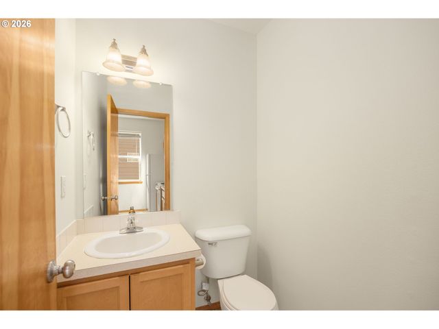 17369 Sw SARAH ELLEN Ct, Beaverton, OR 97078
