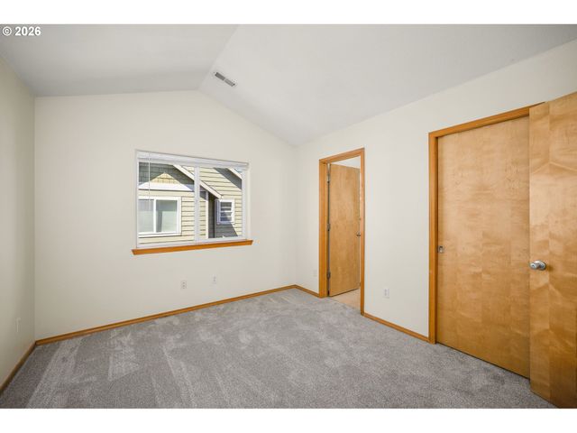 17369 Sw SARAH ELLEN Ct, Beaverton, OR 97078