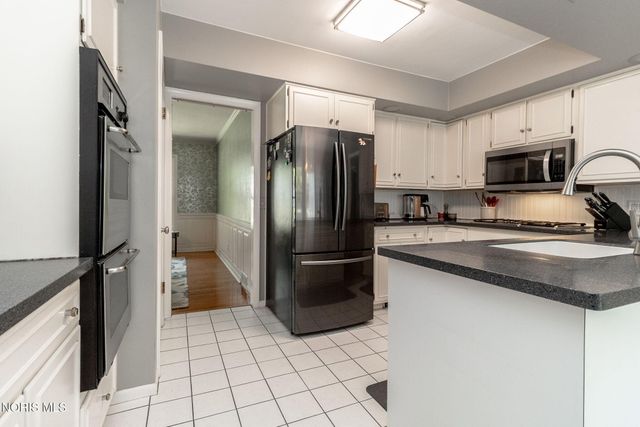 4735 Springbrook Drive, Toledo, OH 43615