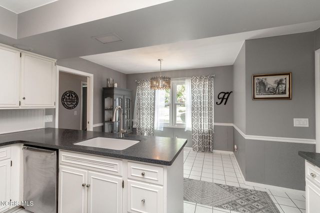 4735 Springbrook Drive, Toledo, OH 43615