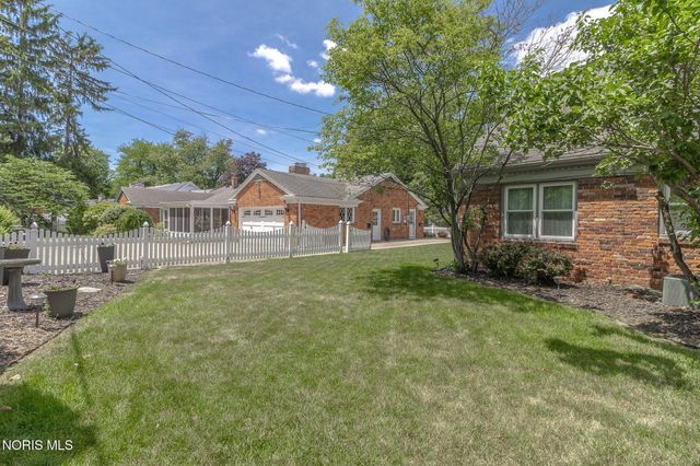 4735 Springbrook Drive, Toledo, OH 43615