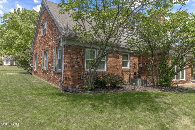 4735 Springbrook Drive, Toledo, OH 43615