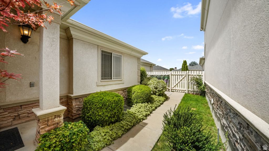 1155 W HOLLOW VIEW WAY, West Jordan, UT 84084 — photo 3