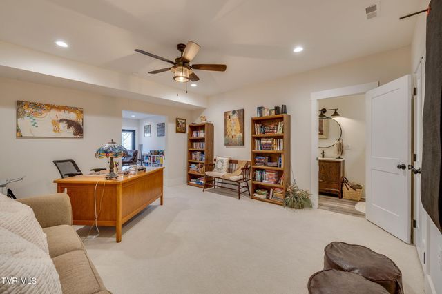 2125 Saint Erics Court, Kingsport, TN 37660