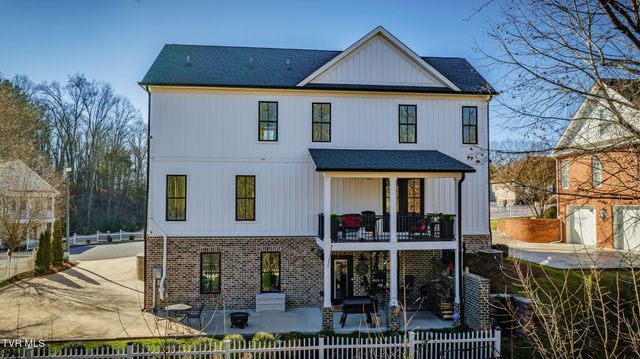 2125 Saint Erics Court, Kingsport, TN 37660