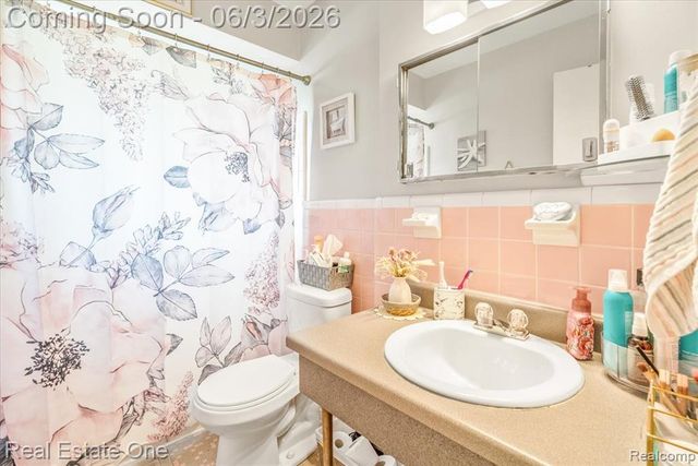 30624 Krauter Street, Garden City, MI 48135