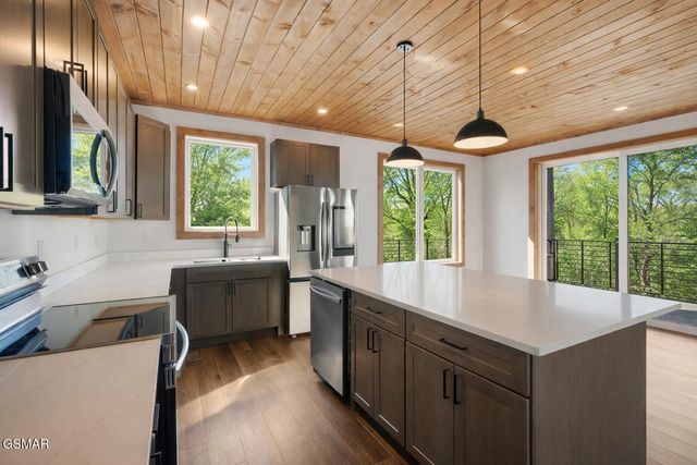 1345 Reedmont Way, Sevierville, TN 37876