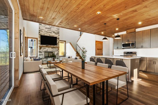 1345 Reedmont Way, Sevierville, TN 37876