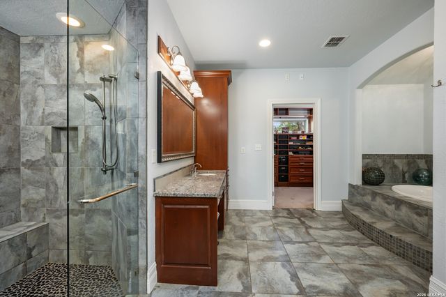 613 SAXET TRL, Spring Branch, TX 78070