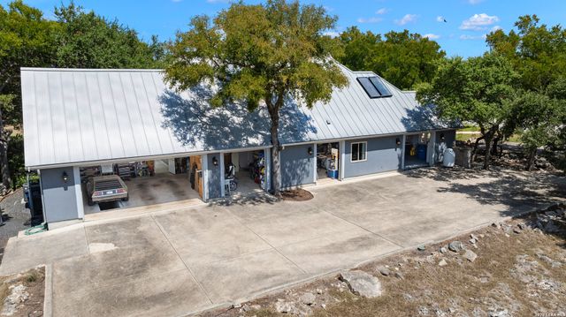 613 SAXET TRL, Spring Branch, TX 78070