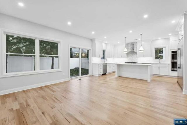 138 Fairview Avenue, Bergenfield, NJ 07621