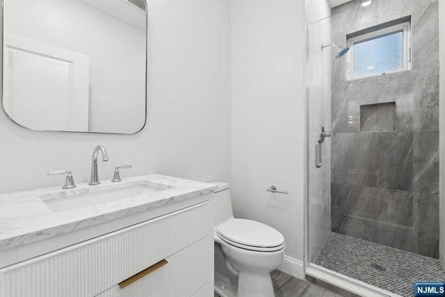 138 Fairview Avenue, Bergenfield, NJ 07621
