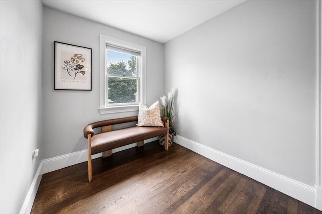 3 Glover Ct 2, Boston, MA 02127
