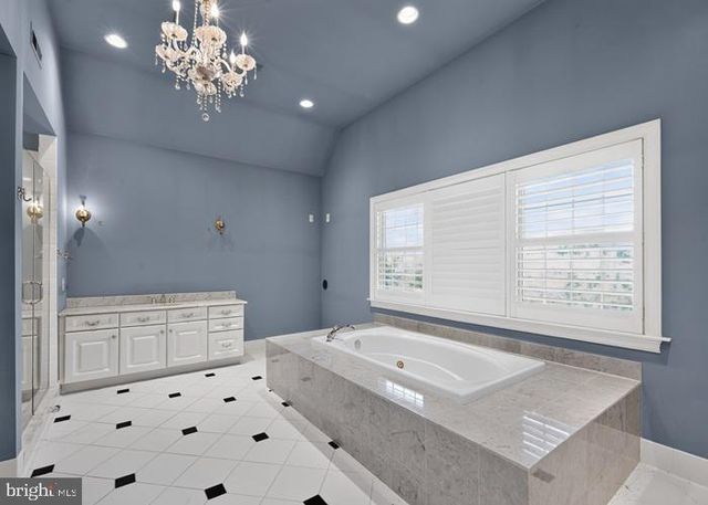 2098 DEEP MEADOW LN, Lansdale, PA 19446