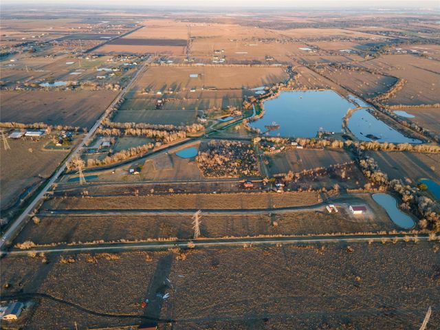 4820 County Road 45, Angleton, TX 77515