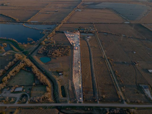 4820 County Road 45, Angleton, TX 77515