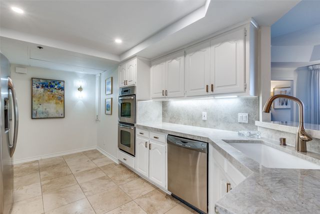 5909 Luther Lane 1405, Dallas, TX 75225