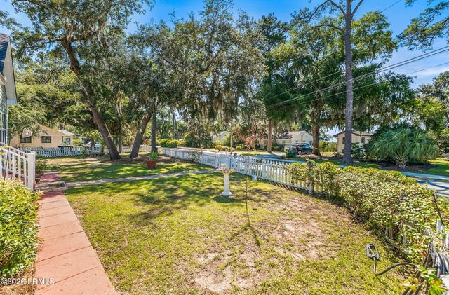 2101 Wilson Drive, Beaufort, SC 29902