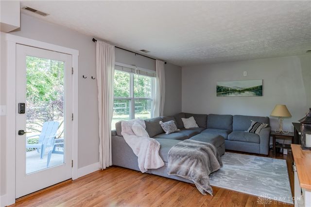 71 Lakeview Drive, Franklin, OH 45005