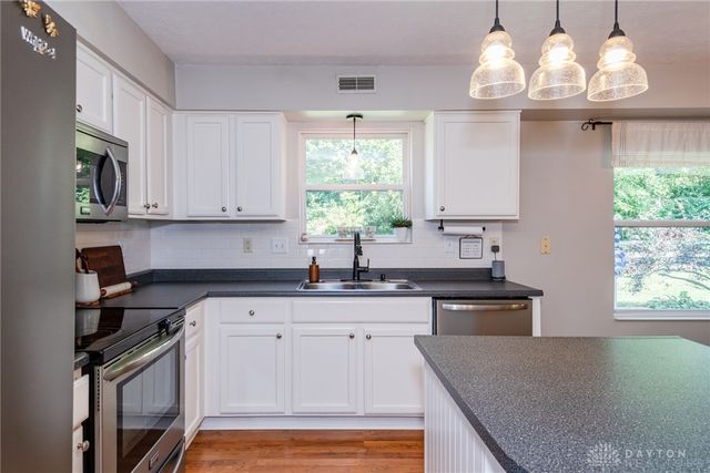 71 Lakeview Drive, Franklin, OH 45005