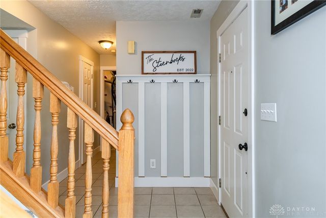 71 Lakeview Drive, Franklin, OH 45005