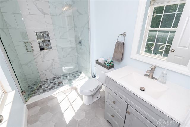 71 Lakeview Drive, Franklin, OH 45005