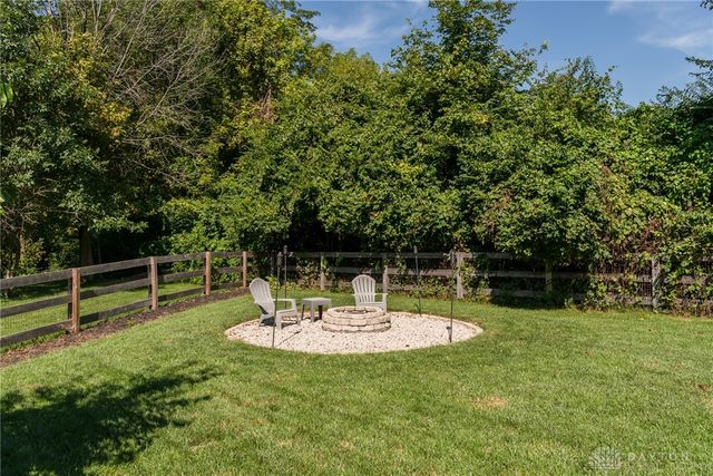 71 Lakeview Drive, Franklin, OH 45005
