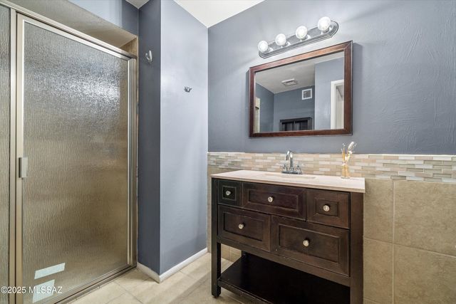 4458 E Fort Lowell Road, Tucson, AZ 85712