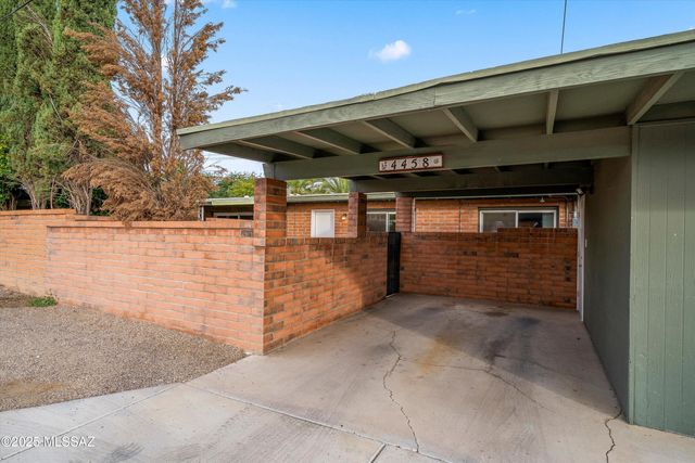 4458 E Fort Lowell Road, Tucson, AZ 85712