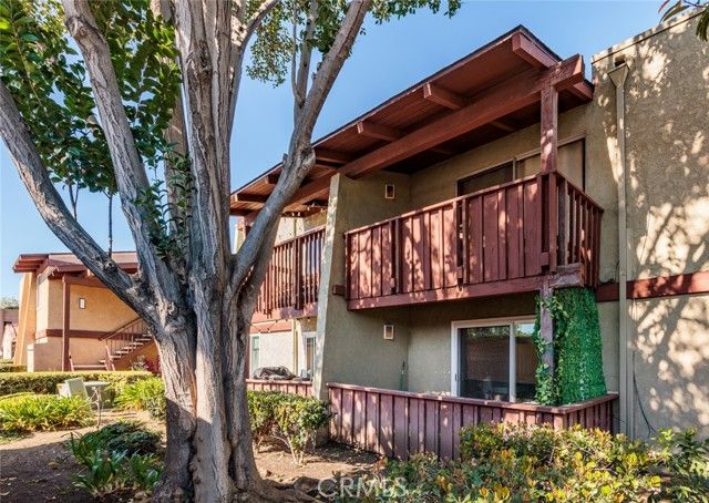 1000 W MacArthur Boulevard 11, Santa Ana, CA 92707