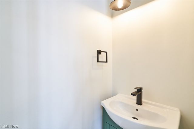 526 Paolo Circle NW, Canton, OH 44709