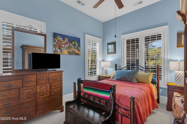 6239 Castlebrook Way SW, Ocean Isle Beach, NC 28469