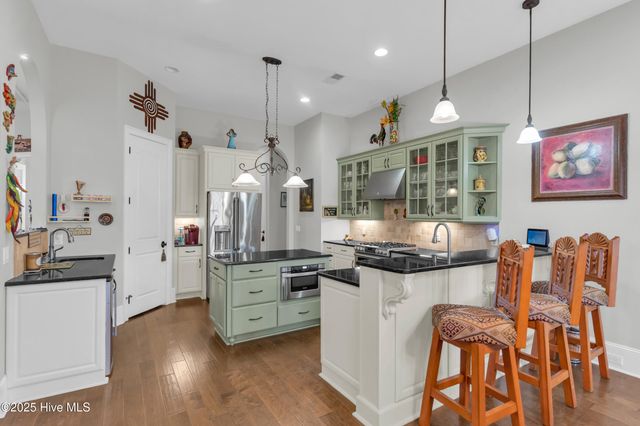 6239 Castlebrook Way SW, Ocean Isle Beach, NC 28469