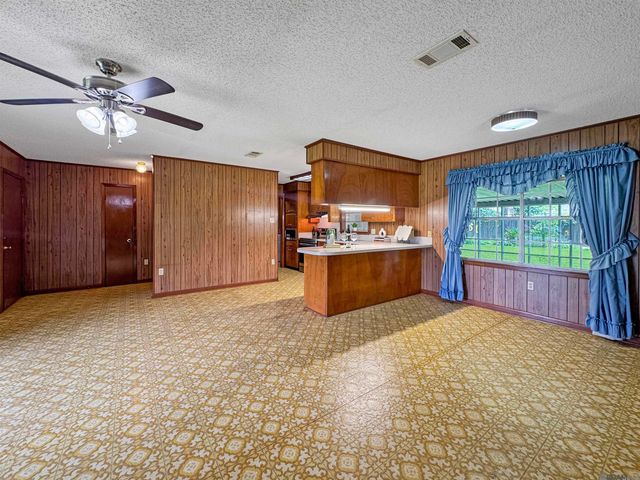 40467 Jason Kinchen Ln, Gonzales, LA 70737
