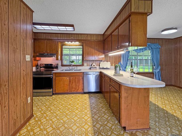 40467 Jason Kinchen Ln, Gonzales, LA 70737