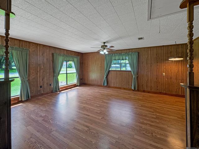 40467 Jason Kinchen Ln, Gonzales, LA 70737