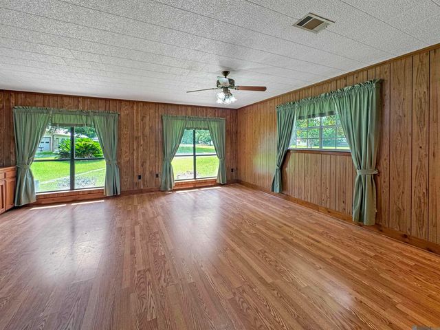 40467 Jason Kinchen Ln, Gonzales, LA 70737