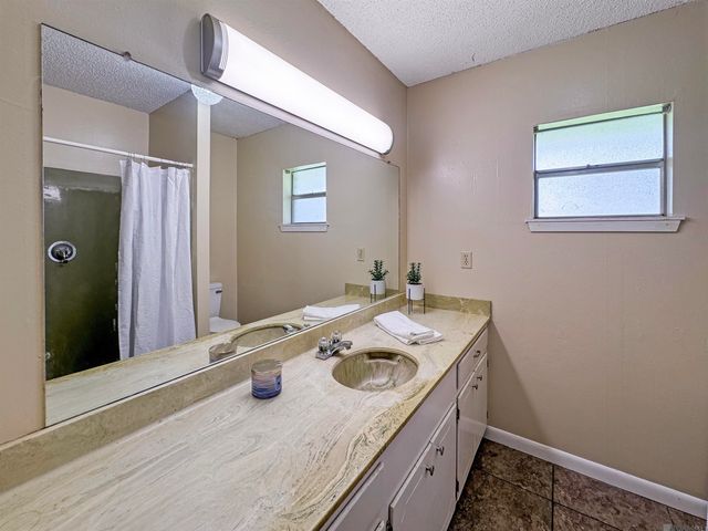 40467 Jason Kinchen Ln, Gonzales, LA 70737