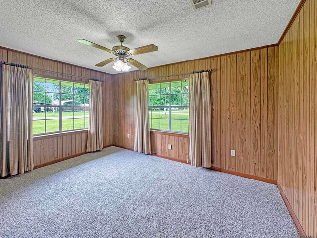 40467 Jason Kinchen Ln, Gonzales, LA 70737