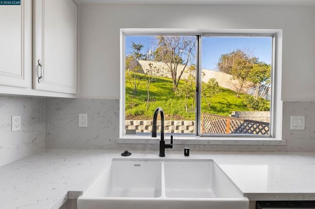 18 Danridge Ct, Antioch, CA 94509