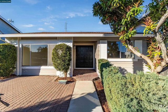 18 Danridge Ct, Antioch, CA 94509