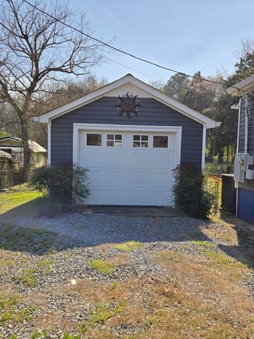 2160 Benton Pike, NE, Cleveland, TN 37323