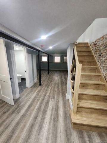 14 Hausman Street 1L, Brooklyn, NY 11222
