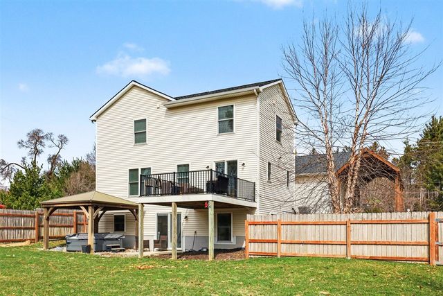 4480 Knapp Street, Grand Rapids, MI 49525